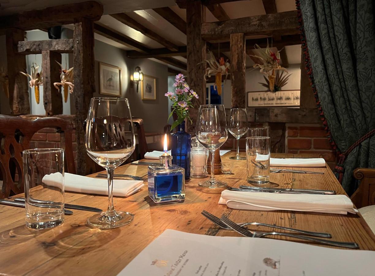 מלון The Queen'S Head At Broad Chalke מראה חיצוני תמונה