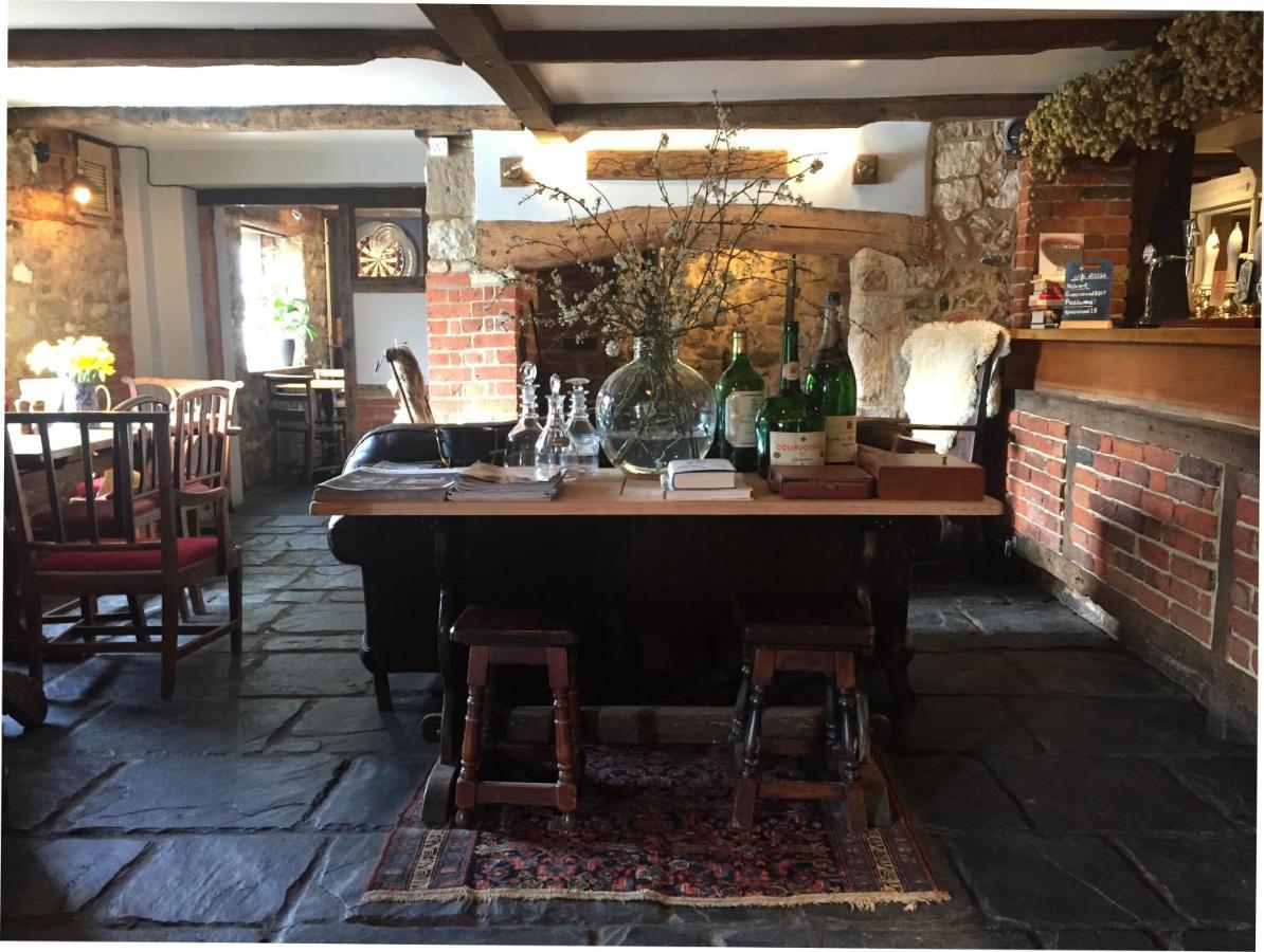 מלון The Queen'S Head At Broad Chalke מראה חיצוני תמונה